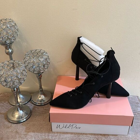 Wild Pair Dezmun Lace-Up Dress Pumps- Black MC- Size 10 M- NIB - Picture 1 of 7